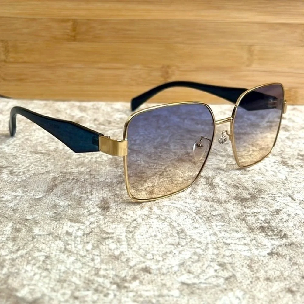 NWOT John Varvatos Square Frame Gold Tone Rim Sunglasses Blue Gradient Lens